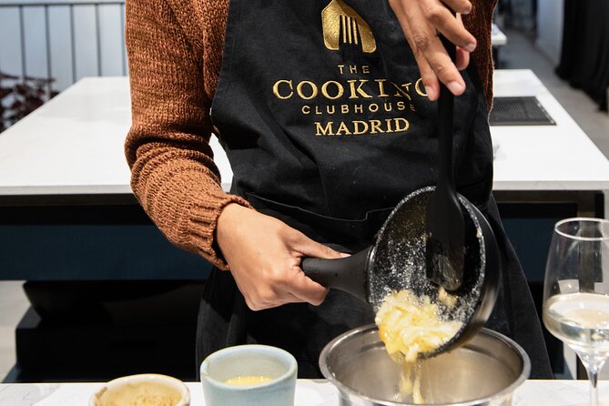 Madrid Spanish Omelet Cooking Class and Bottomless Wine brunch - Key highlights that make this class worth your time