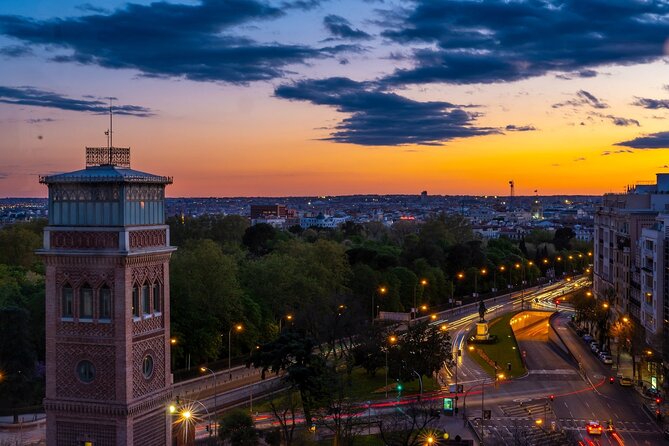 Madrid Sunset Walking Tour with Optional Flamenco Show and Dinner - Plaza Mayor and Km 0: Where Madrid Celebrates and Directs