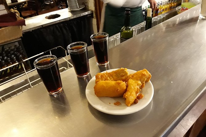 Madrid Tapas & Drinks: A Small Group Culinary Adventure - Puerta del Sol on the Second Pass: Symbols, Stories, and Context
