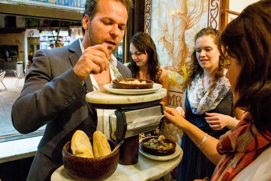 Madrid: Tapas & Wine Tasting Tour with Local Guide - Why Madrid tapas feel like a city game