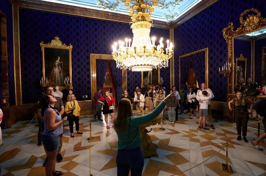 Madrid: The Royal Palace Skip-the-line Guided Tour - Skip-the-line Royal Palace entry from Ópera: the logistics that make it feel easy