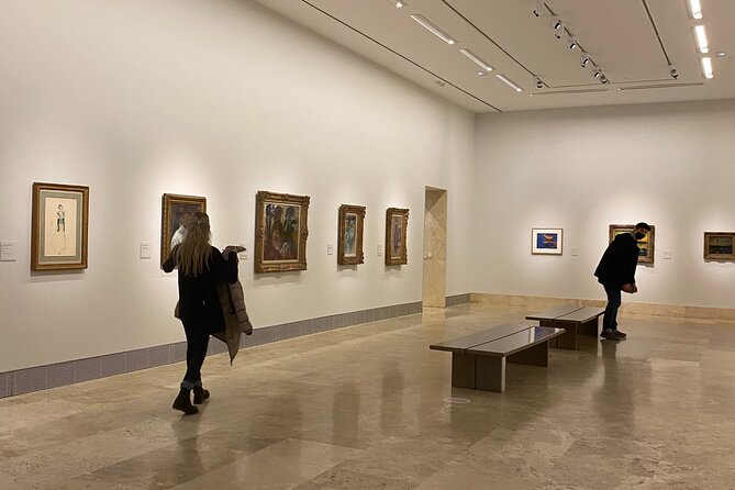 Madrid Thyssen Museum Small Group Guided Tour - Why the audio system and small group are worth it