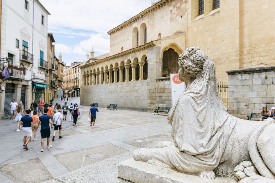 Madrid: Toledo & Segovia Tour w/ Cathedral, Alcazar & Lunch - Segovia’s Roman start: the aqueduct sets the tone