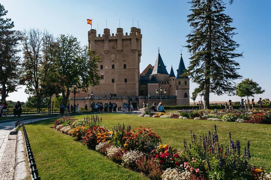 Madrid: Toledo & Segovia Tour w/ Cathedral, Alcazar & Lunch - Lunch option: when it’s worth paying extra (and when to skip it)