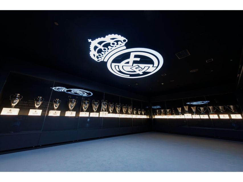 Madrid: Tour Bernabéu Entry Ticket - Changing rooms, dugouts, and the benches: the part you’ll remember