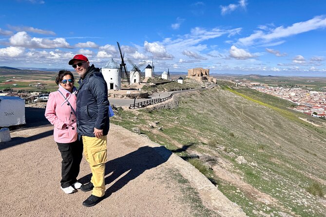 Madrid Tour Consuegra Mills of Quixote de la Mancha and Castle - Getting from Madrid to Consuegra: a day trip with purpose