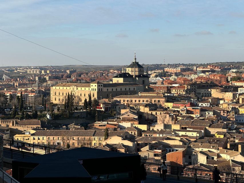 Madrid: Tour Toledo y Segovia, 8 destinos imprescindibles - Toledo lunch and tasting: Iberian food that fits the schedule