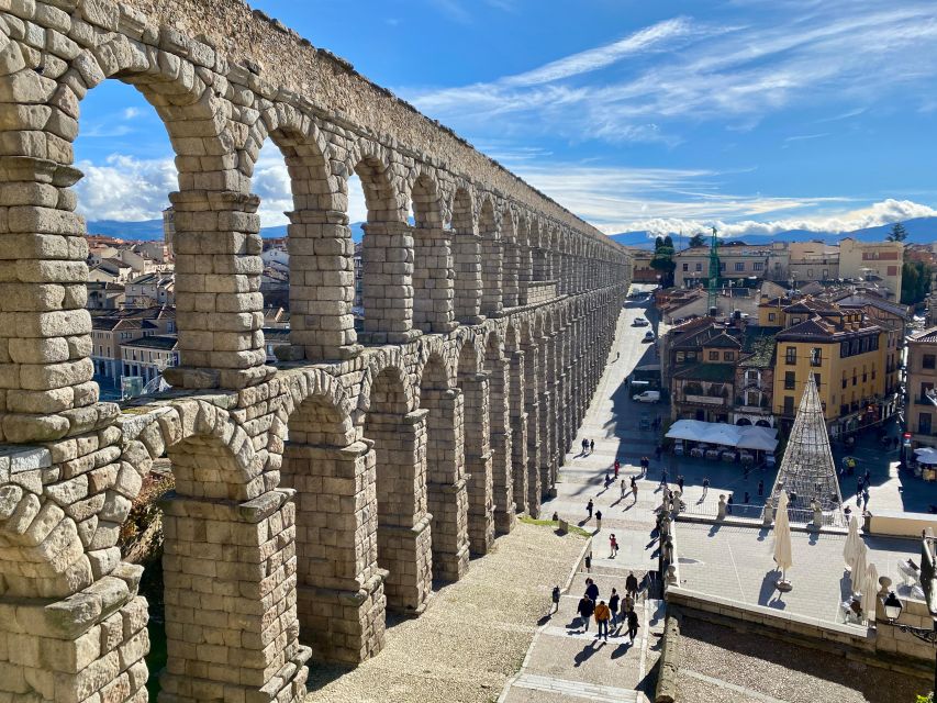 Madrid: Tour Toledo y Segovia, 8 destinos imprescindibles - Museum of Santa Cruz and Mirador del Valle: slow time with context