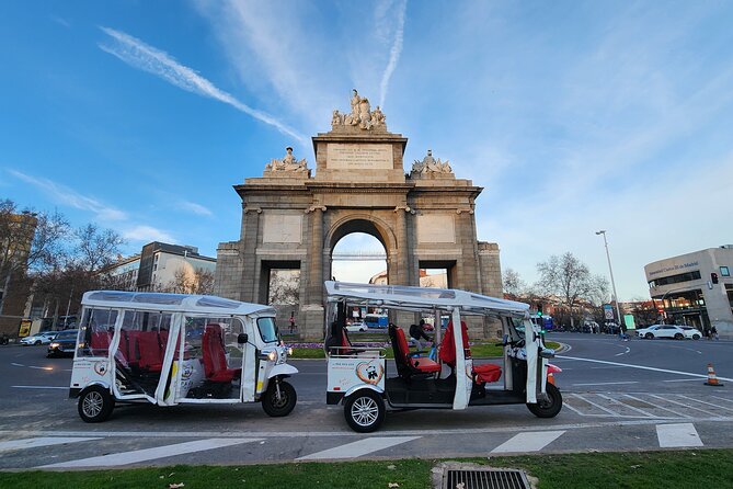 Madrid Tuk Tuk & Olé Experience – Private 1.5h Cultural Tour - San Francisco el Grande and the Toledo Gate: Faith and Power at Street Level
