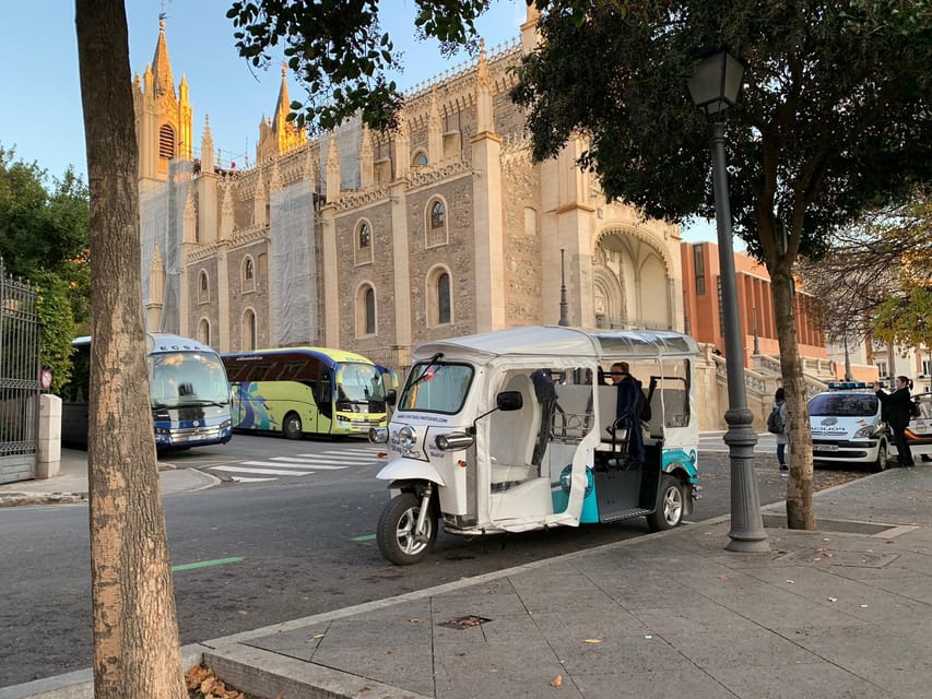 Madrid Tuk Tuk Welcoming Tour - Sobrino de Botín and Cava Baja: Eating History Meets Nightlife Vibes
