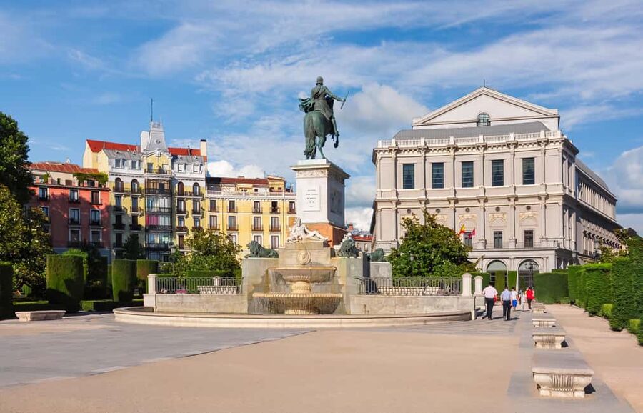 Madrid: Walking tour of Barrio de las Letras and Madrid de los Austrias - Meeting at Casa-Museo de Lope de Vega: where the stories start