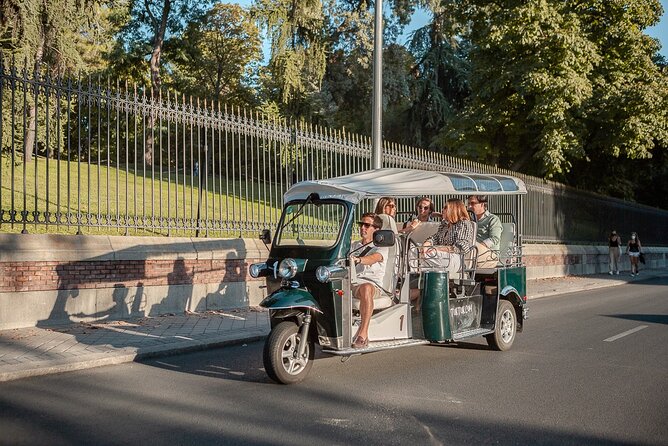 Madrid Welcome Tour with Local Guide in Eco Tuk Tuk Private - Should You Book This Eco Tuk Tuk Welcome Tour?