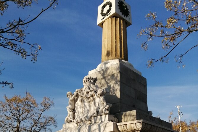 Manzanares River’s Story: A Self-Guided Audio Tour in Madrid - The River Promenade to Toledo Bridge and San Isidro’s Statues