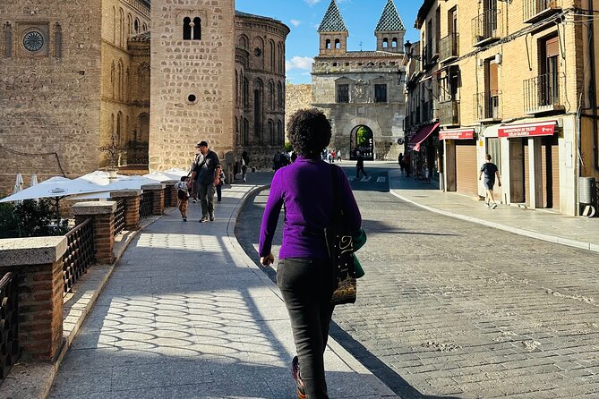 Medieval Small Group Segovia and Toledo Trip from Madrid - Segovia on a Hill: Alcázar Time and the Fortress-Palace Feel