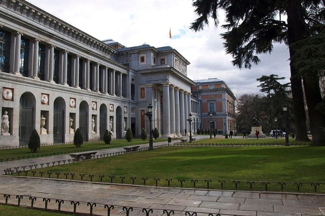 Museo del Prado Private Guided Tour - Meeting at Monumento a Velázquez: your fast track to the museum