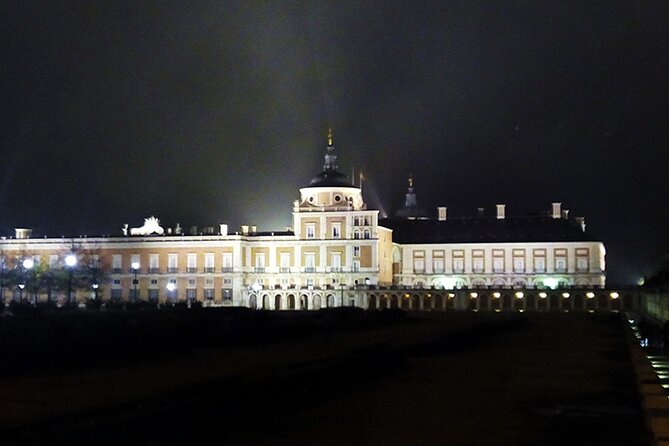 Night Tour of Aranjuez Mysteries and Legends - The real hook: why Aranjuez at 8:00 pm feels different
