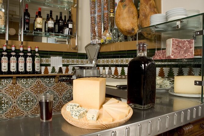 Old Madrid Tapas and Fine Wine Small Group Tour - Who this Old Madrid tapas and fine wine tour fits best