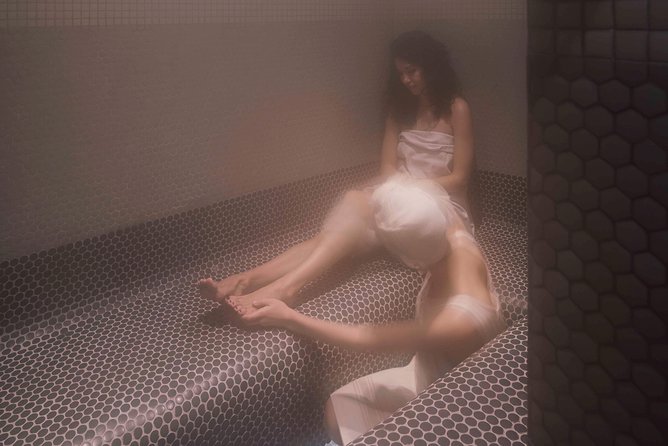 Pamper your feet with foot bath and reflexology massage - The 1-Hour Flow: What Happens From Start to Finish