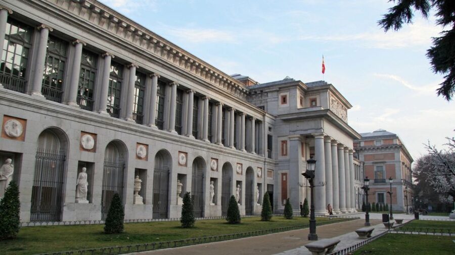 Prado Museum VIP tour with an art Expert, tickets included - Velázquez: why the technical talk makes the paintings click