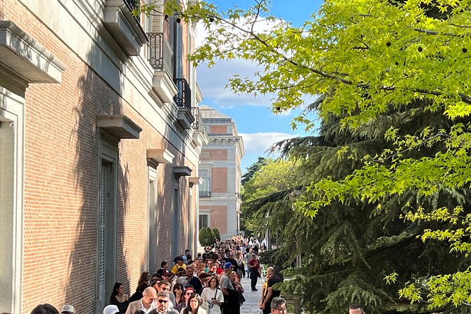 Prado Museum VIP Tour with Drinks & Tapas - Huertas After Dark: Drinks, Bars, and Tapas on Back Streets