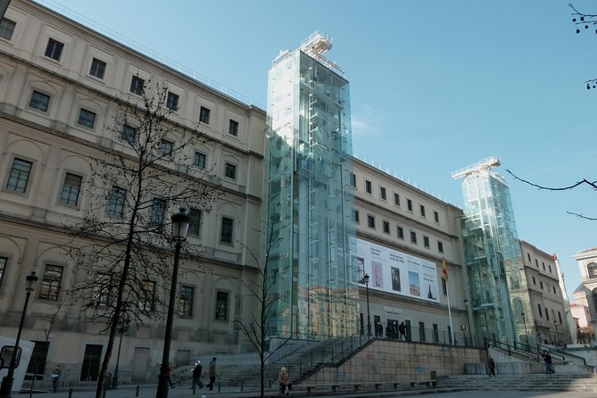 Prado, Thyssen-Bornemisza or Reina Sofia Museum Private Tour - Prado stop: Velázquez and the payoff of focused looking