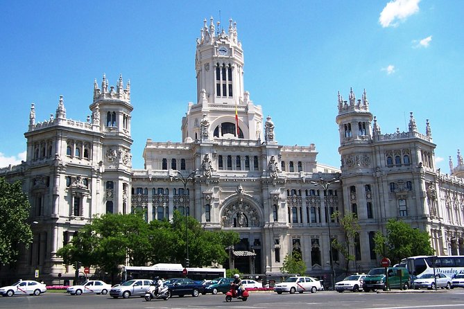 Private 8-hour City Tour of Madrid with driver,guide with pick up - Cibeles, Barrio de las Letras, and the walkable Madrid feel