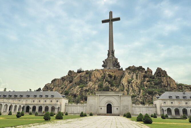 Private day trip from Madrid: Valley of the Fallen and Monastery - Key points to know before you go