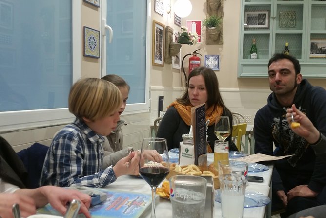 Private Food, Tapas & Wine Tour of Madrid with Customizable Menu All Included - Wine, beer, and vermouth: how to pace your drinks on foot
