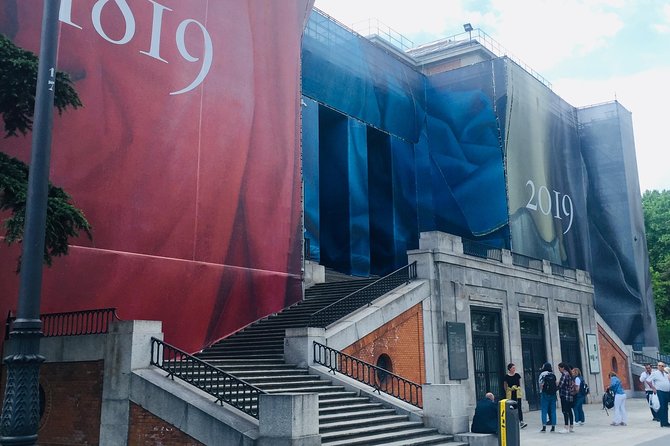 Private Guided Tour of the Prado Museum in Madrid with fast entrances and pick up at the hotel. - Fast entrances at the Prado: why it matters in real life