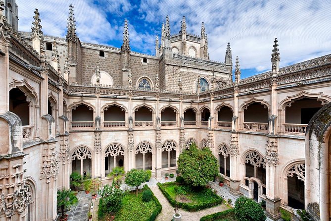 Private Guided Walking tour in Toledo (2 or 3 or 6 hours) - Puerta de Bisagra and Puerta de Toledo: Your First Big Landmarks