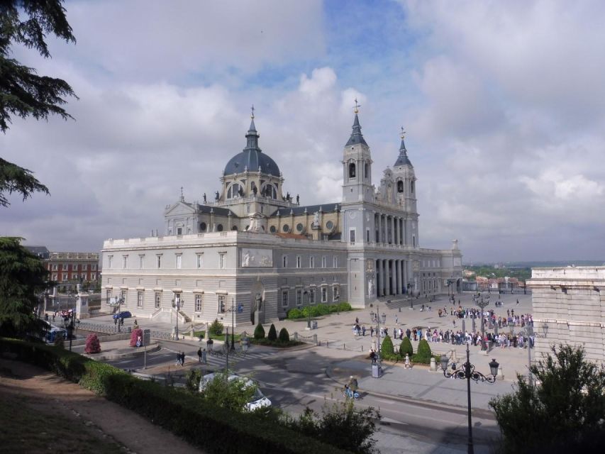 Private Madrid Bike Tour | Exclusive Guided Tour | From 30€ - Key Things You’ll Feel During This Madrid Bike Tour