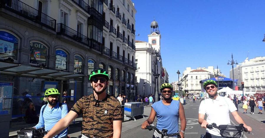 Private Madrid Bike Tour | Exclusive Guided Tour | From 30€ - Centro Madrid by Bike: Getting Oriented Without Losing Time