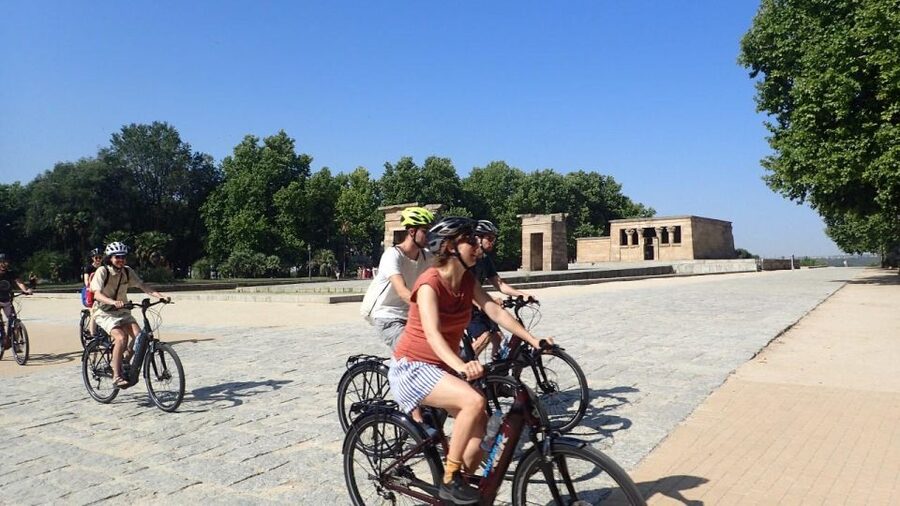 Private Madrid Bike Tour | Exclusive Guided Tour | From 30€ - How Private Tailoring Actually Works (Lavapiés, Manzanares, Casa de Campo)
