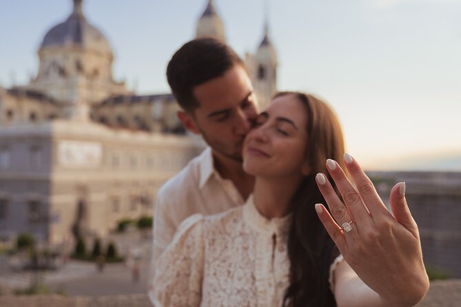 Private Photo Session Tour for Couples in Madrid - Key highlights to know before you book