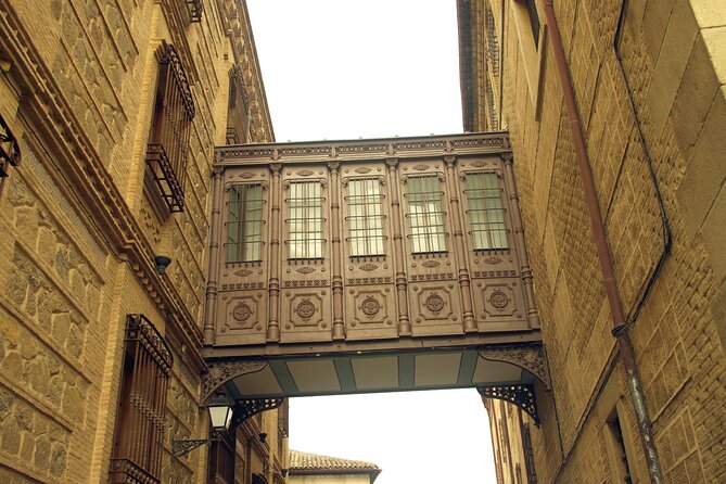 Private Shalom Jewish Tour of Toledo. Pickup option in Madrid - El Tránsito and the Sephardic Museum: Family, Religion, and Everyday Customs