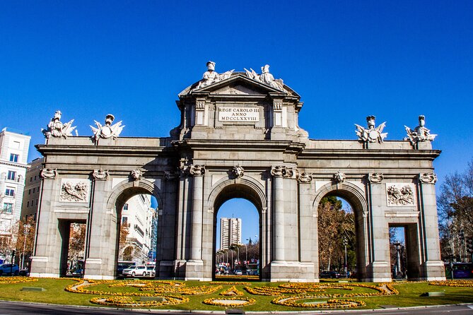 Private Shuttle Transfer from City Centre to Airport - Hotel pickup in Madrid’s center: where the real value starts