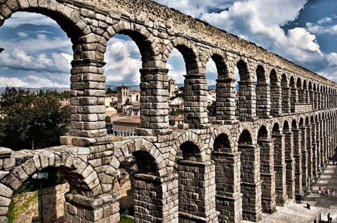 Private Tour Avila – Segovia - Small group and hotel pick up from Madrid - Stop 4: Segovia’s Roman Aqueduct That Still Looks Unfair