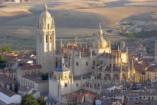 Private Tour Avila – Segovia - Small group and hotel pick up from Madrid - Stop 5: Gothic Cathedral of Segovia and the Lady of the Cathedrals