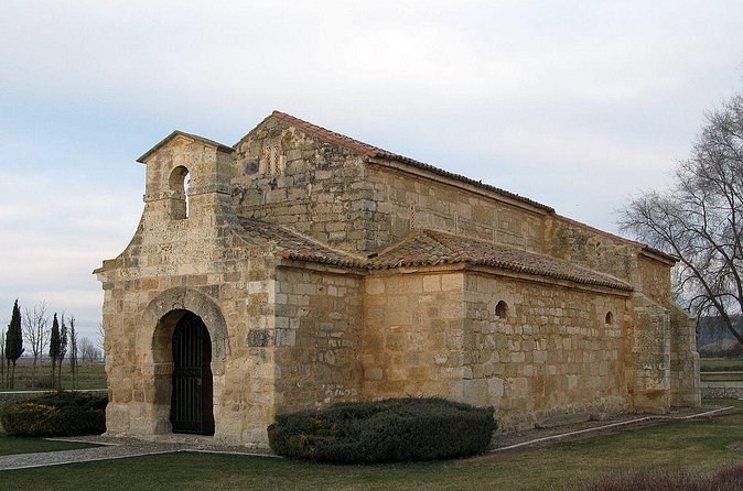 Private Tour Avila – Segovia - Small group and hotel pick up from Madrid - Stop 6: Alcázar of Segovia and the Rock-Top Fortress Effect