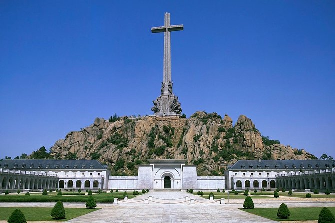 Private Tour El Escorial and The Valley of the Fallen from Madrid - El Escorial: Felipe II’s Monastery-Palace and the Royal Pantheon