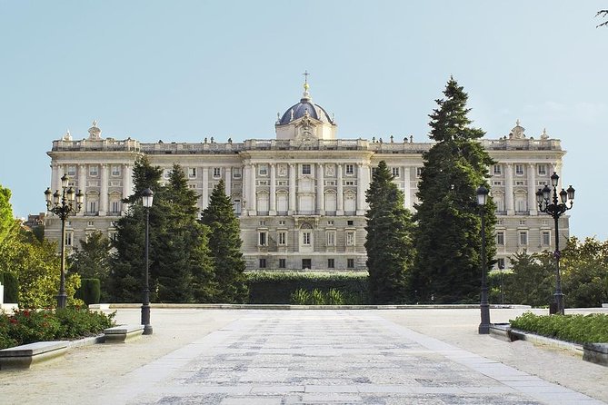Private Tour: Madrid Walking Tour of Los Austrias - Iglesia de San Nicolás de los Servitas: Madrid’s oldest-church wow moment