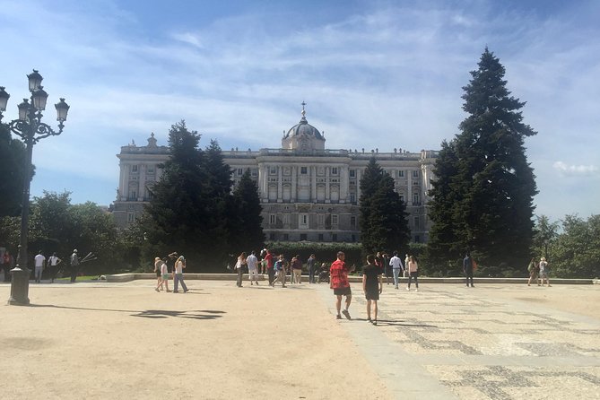 Private tour of the royal palace, private guide, fast entrance and pick up at the hotel. - What You Learn From a Private Guide: The Palace as a Story, Not a Checklist