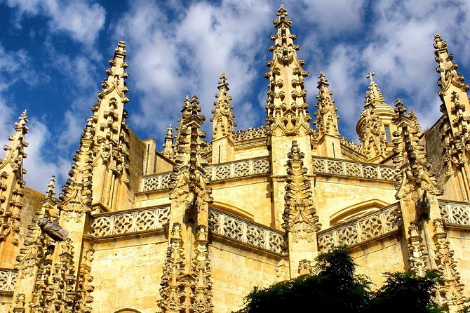 Private Tour: Segovia Day Trip from Madrid - Old Town Time: Wander the Walled Streets at Your Own Pace