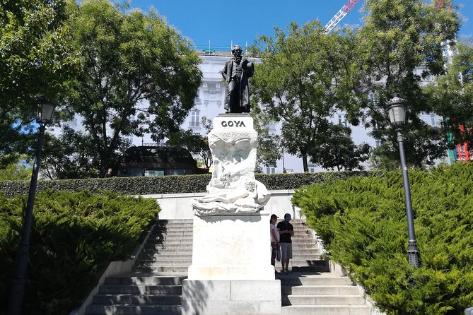 Private Tour to the Prado and Reina Sofía Museum - Stop 2: Reina Sofía’s early 20th century through Dalí and Picasso