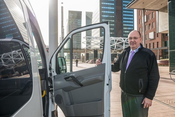 Private transfer departure from City Centre to Madrid Airport - Price and value: what $29.50 per person really buys
