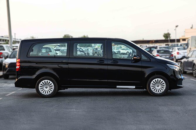 Private Transfer from Toledo or Avila to MAD Airport by MiniVan - Your Chauffeur, the Mercedes Viano, and 15-Minute Lobby Waiting