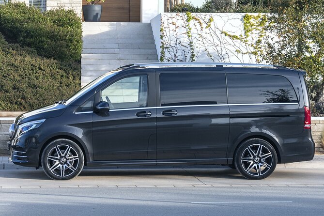 Private Transfer: Madrid to Madrid Airport MAD in Luxury Van - Key things that make this transfer work
