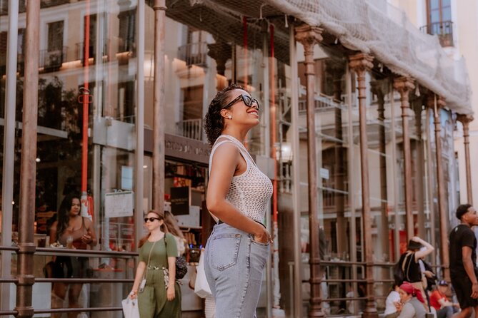 Private Vacation Photoshoot with Photographer in Madrid - Plaza Mayor to the City Icons: How the Walking Route Works