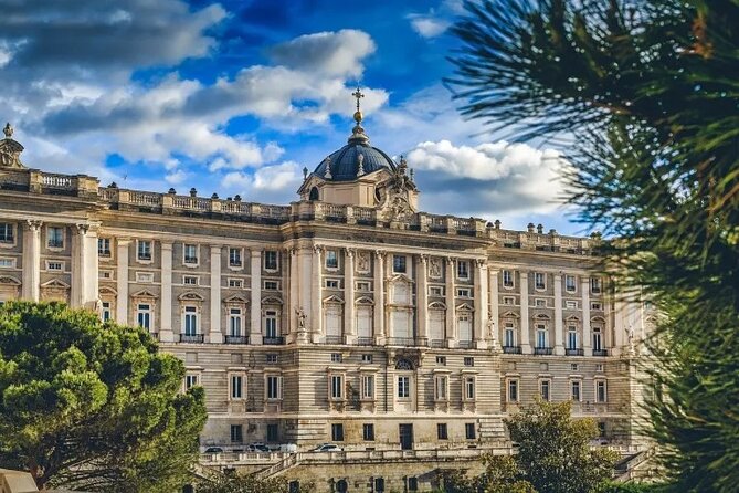 Private VIP tour Royal Palace and city tour. All of Madrid in one day - Plaza de Oriente and Almudena Cathedral: tiny stops with meaning