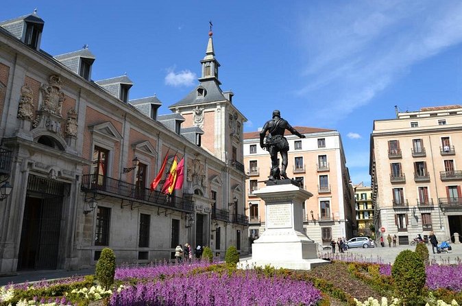 Private Walking Tour: Madrid Old Town & Stunning City Views - Almudena Cathedral: modern by design, not old by vibe